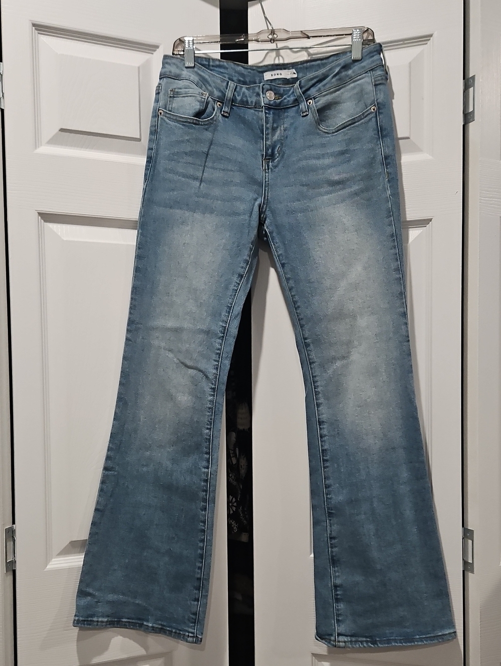 Women's Light Wash Jeans